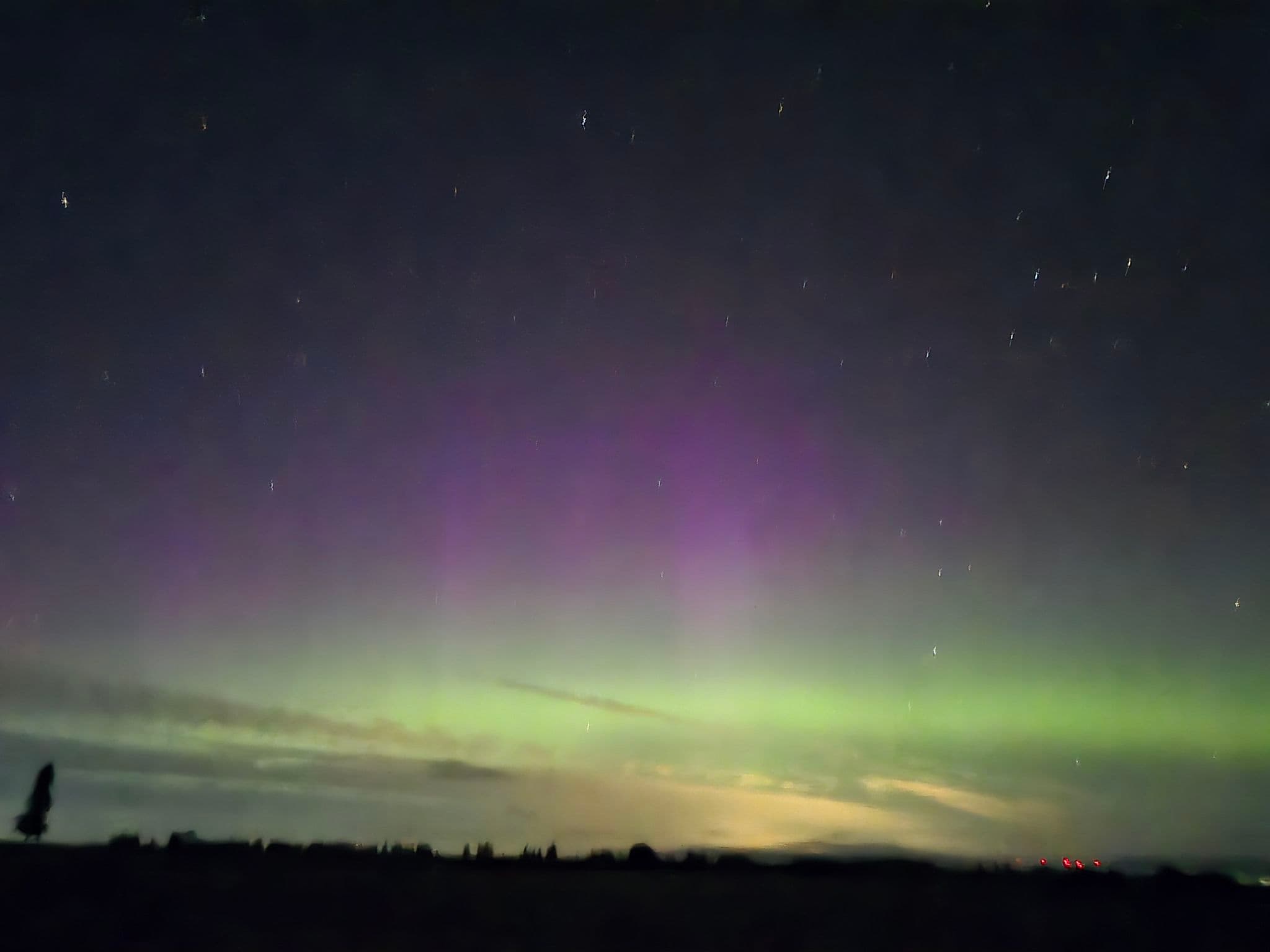 Northern lights photographed by Kai Longre in Toledo